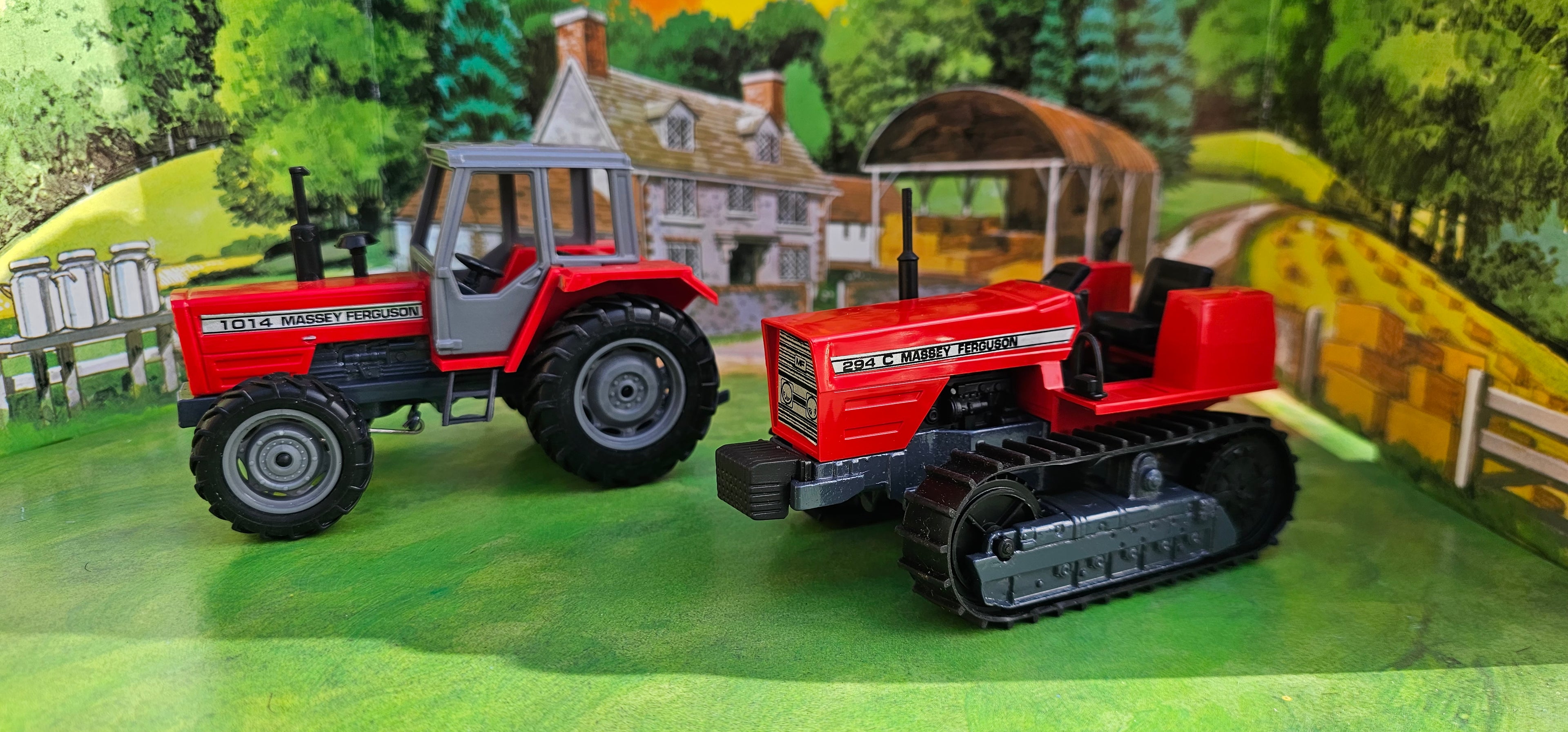 Ros Massey Ferguson 294c Crawler & 1014 Tractor Set
