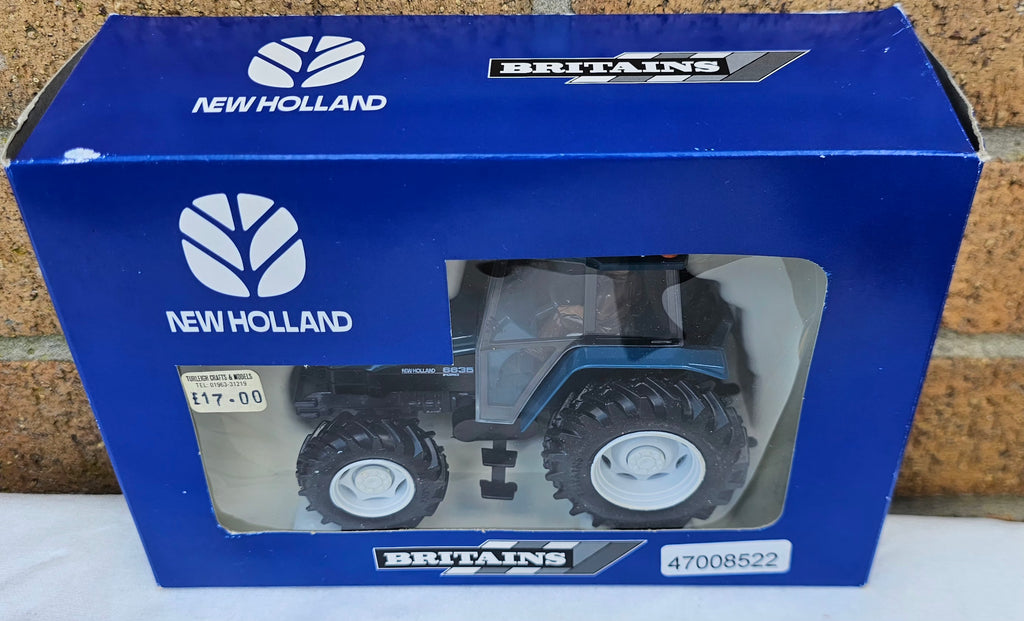 Britains New Holland 6635 Tractor Dealer Box 9487