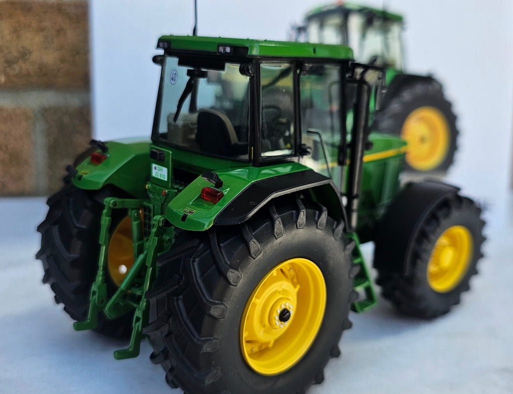 Schuco John Deere 7810 Tractor