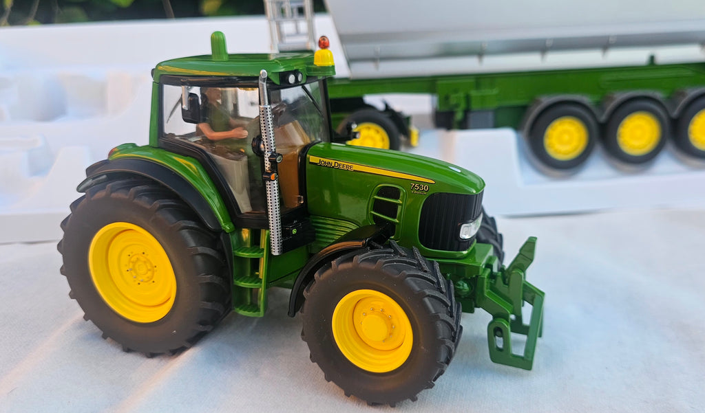 Siku John Deere 7530 Tractor  Transport Set 2009 Agritechnica