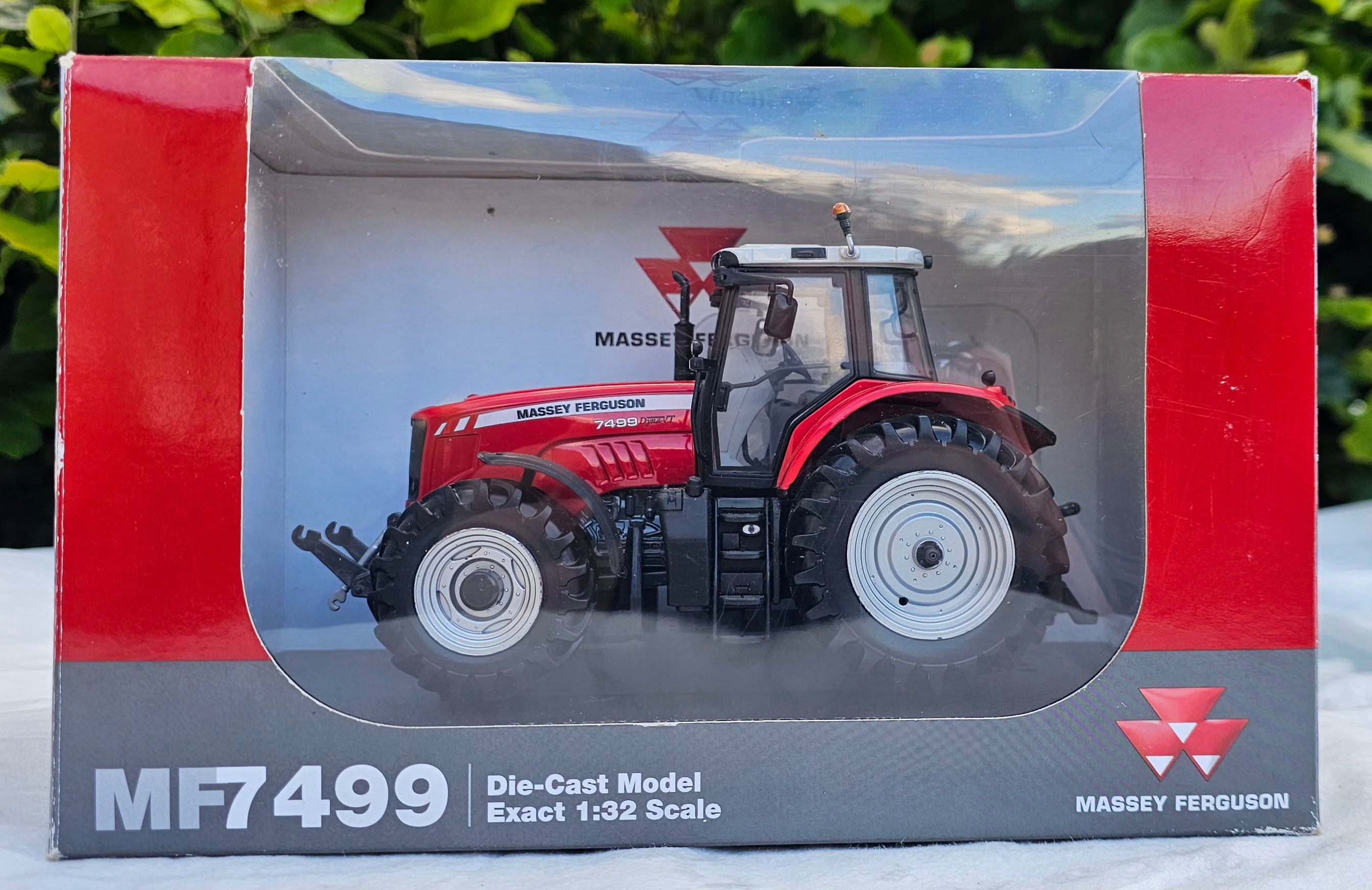 Universal Hobbies Massey Ferguson MF 7499 Tractor Dealer Box