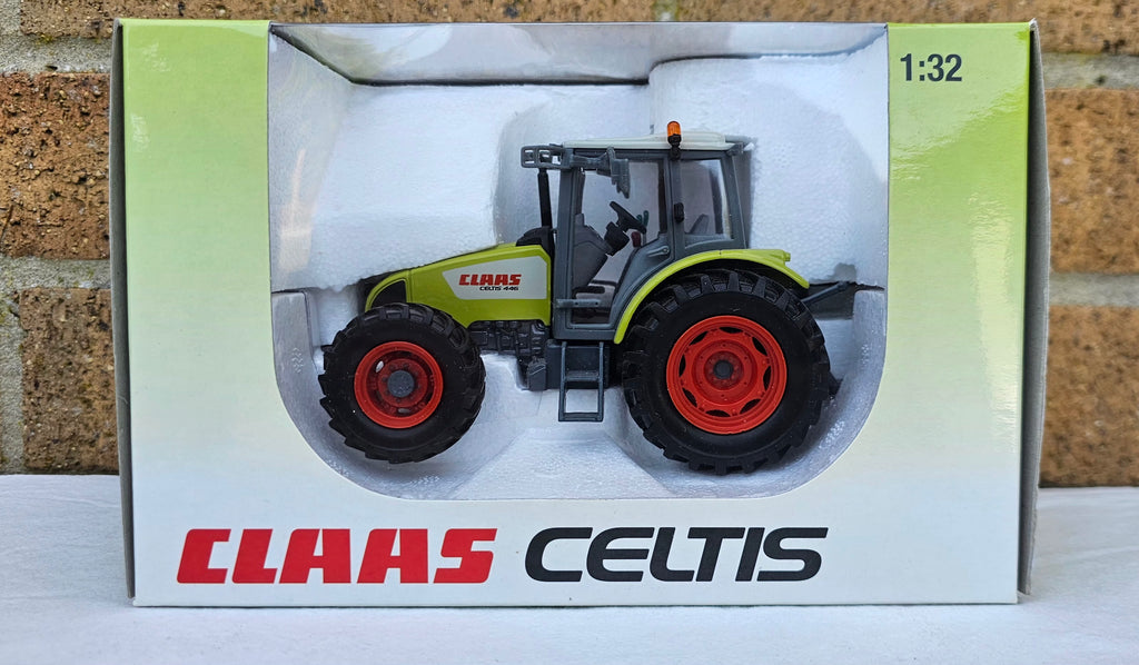 Universal Hobbies Claas Celtis Tractor