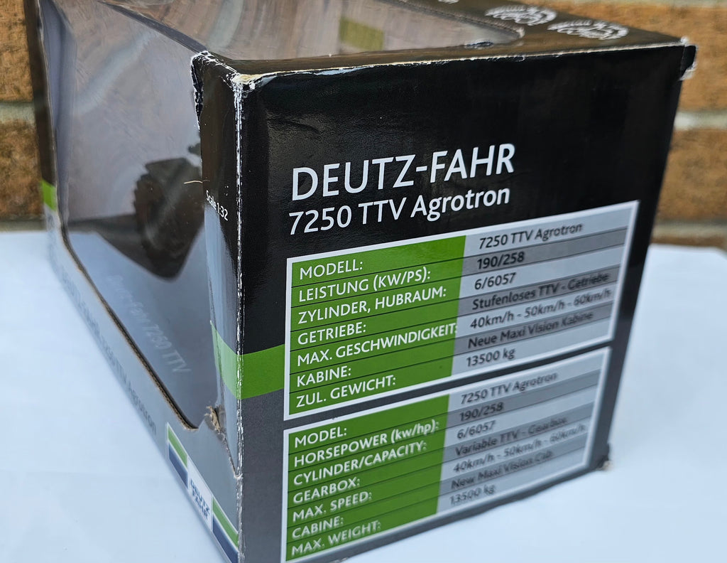 Universal Hobbies Deutz-Fahr 7250 TTV Agrotron Tractor