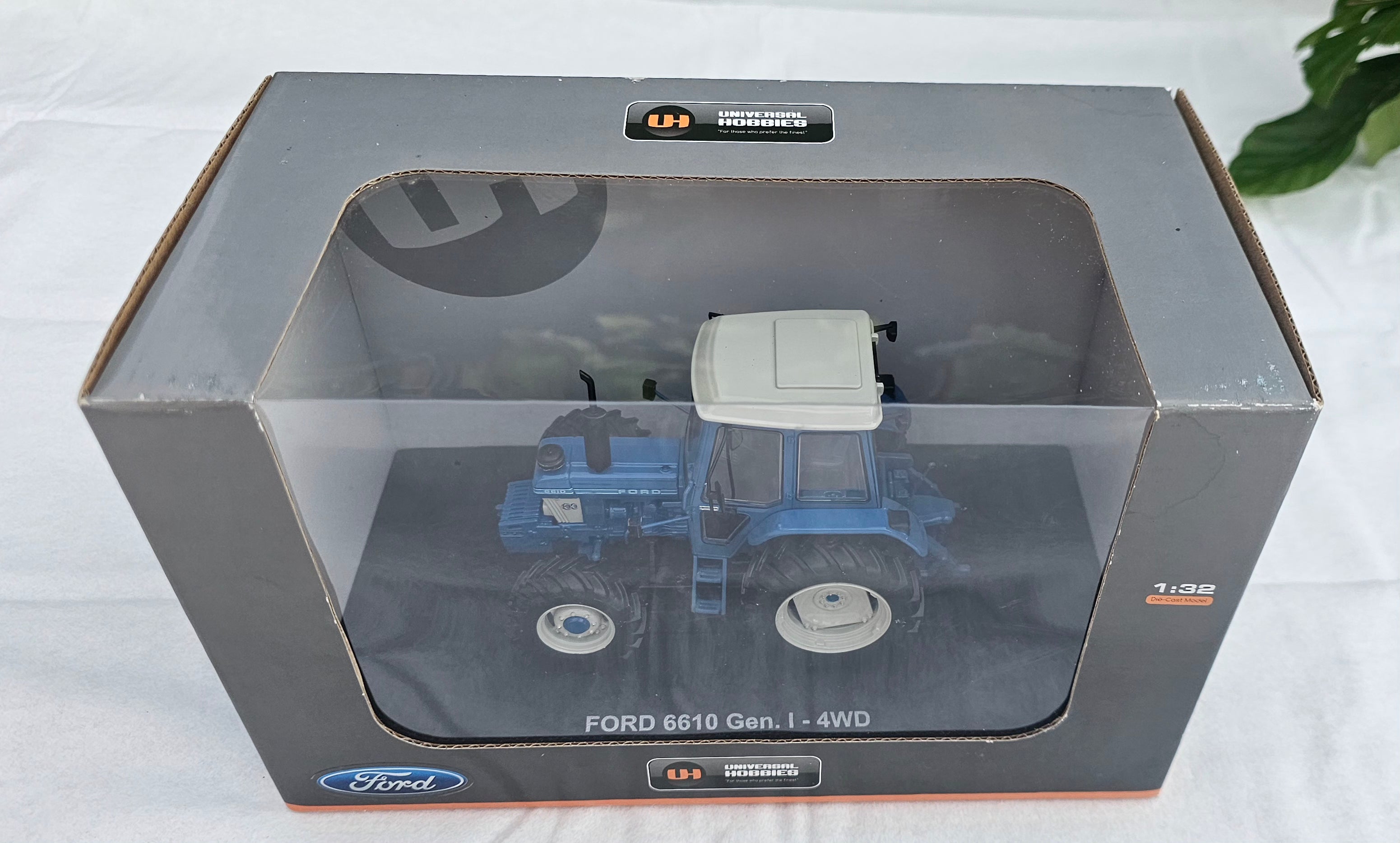 Universal Hobbies Ford 6610 Tractor Gen 1 4WD UH5367