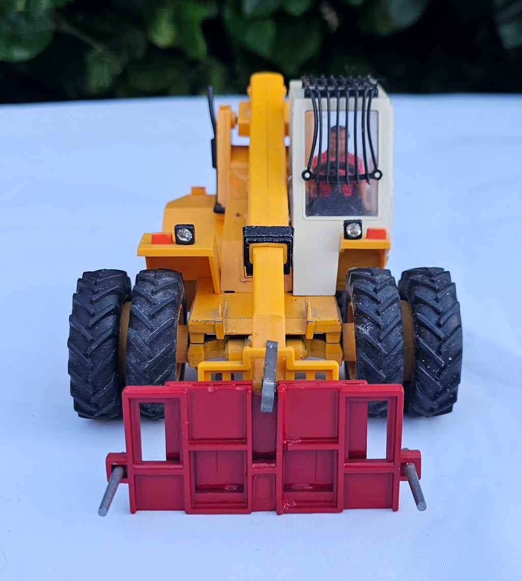 Britains JCB Loadall Conversion & Converted Attatchment