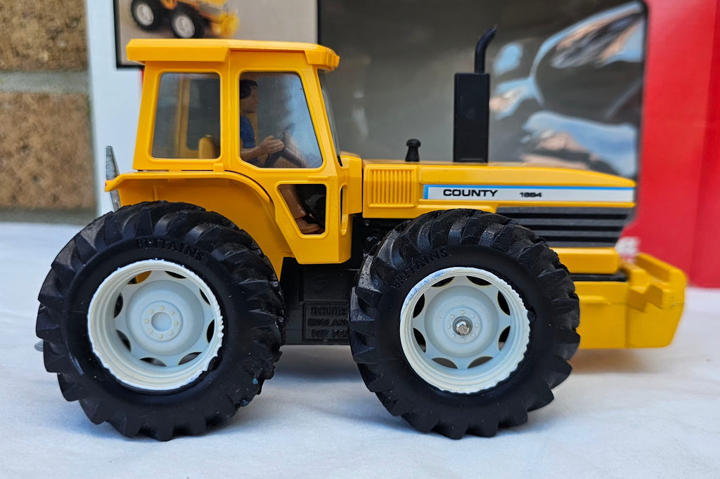 Britains County 1884 Tractor Yellow 9521