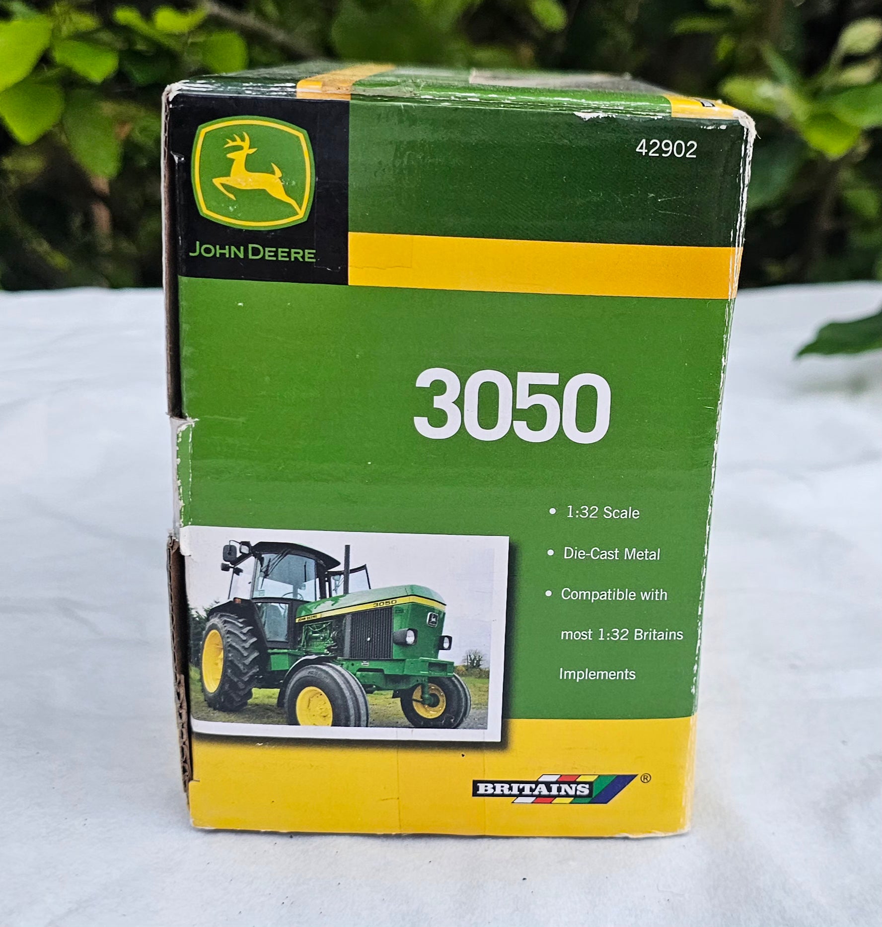 Britains John Deere 3050 Tractor 42902