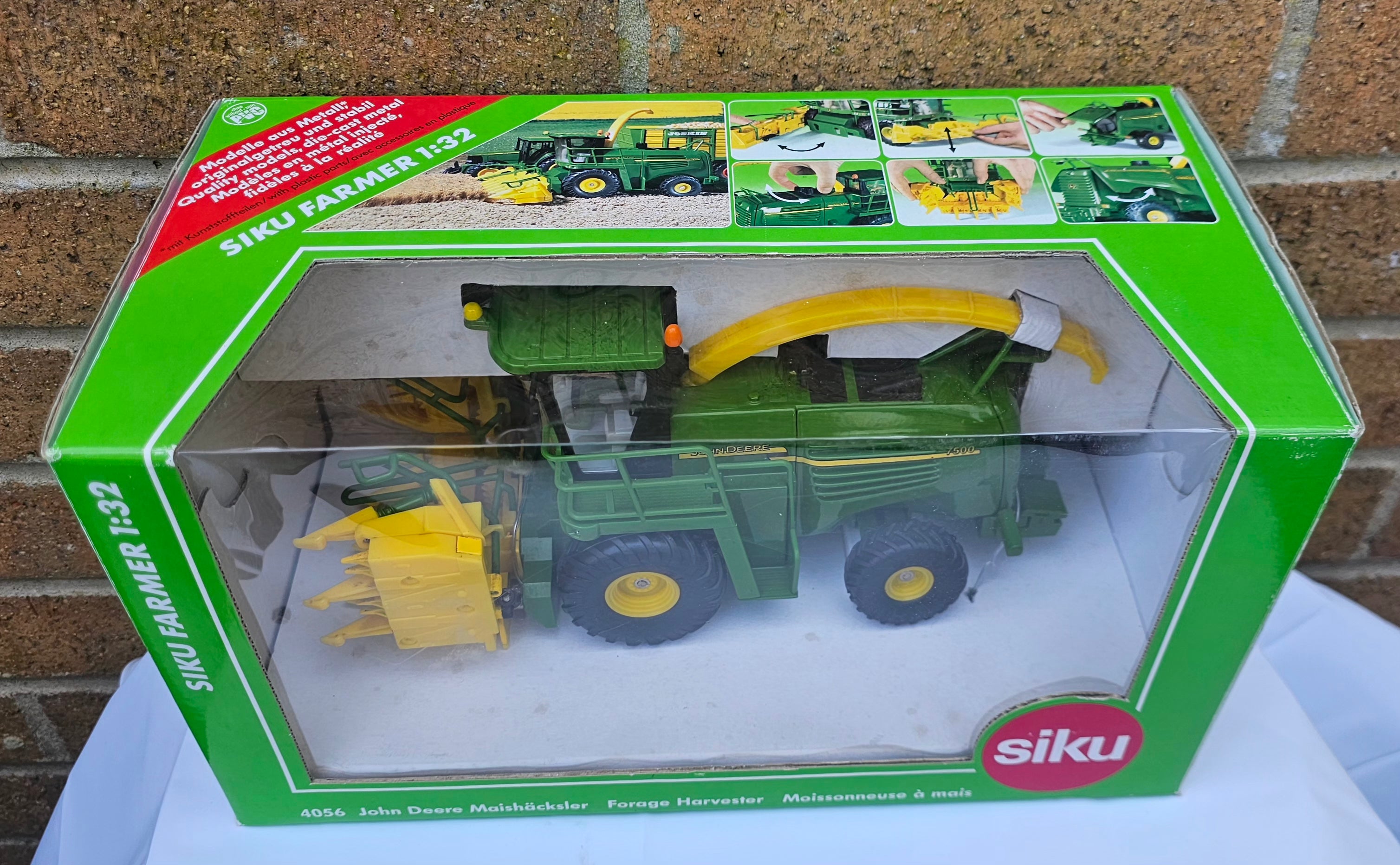 Siku John Deere Forage Harvester 4056