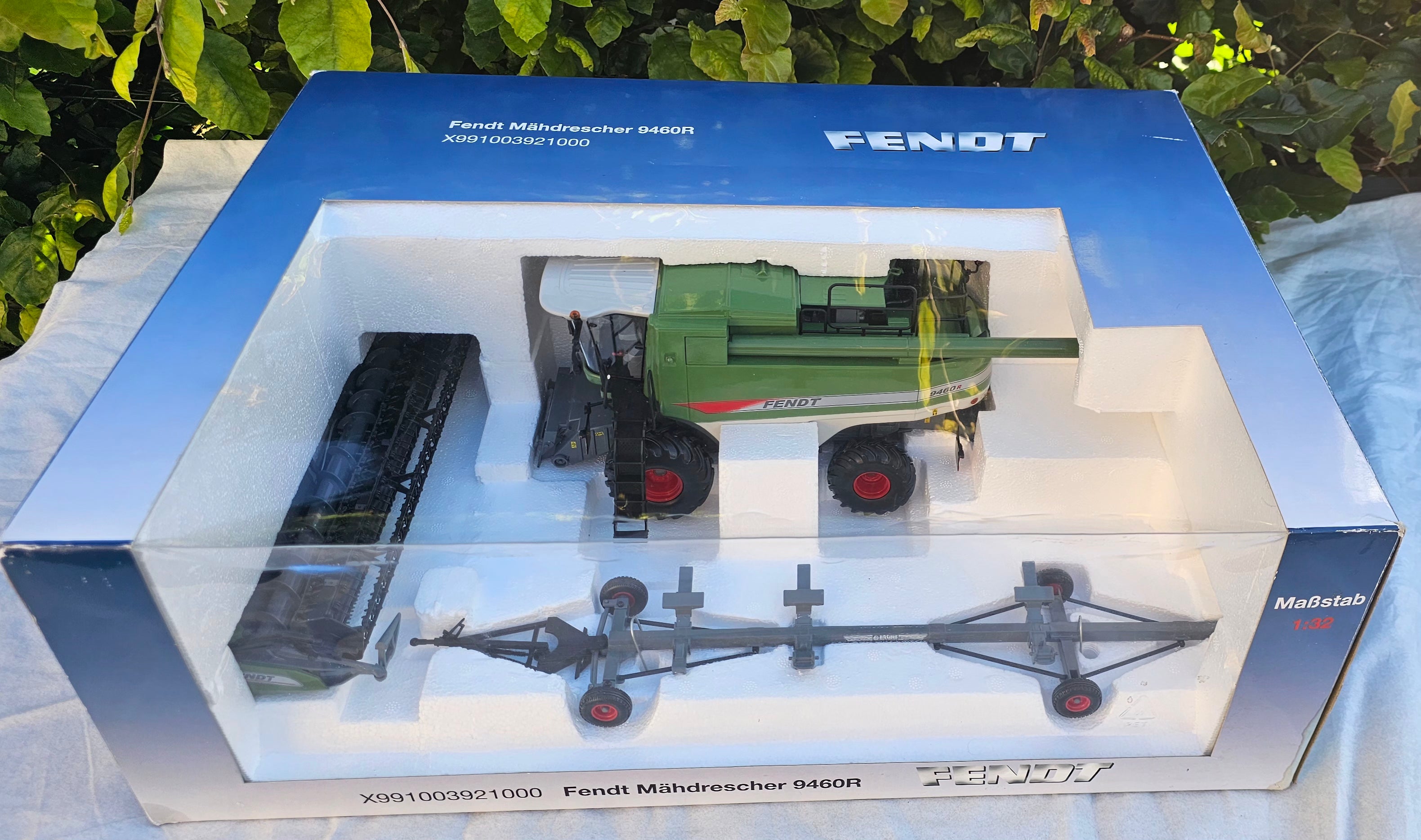 Schuco Fendt 9460R Mähdrescher Combine