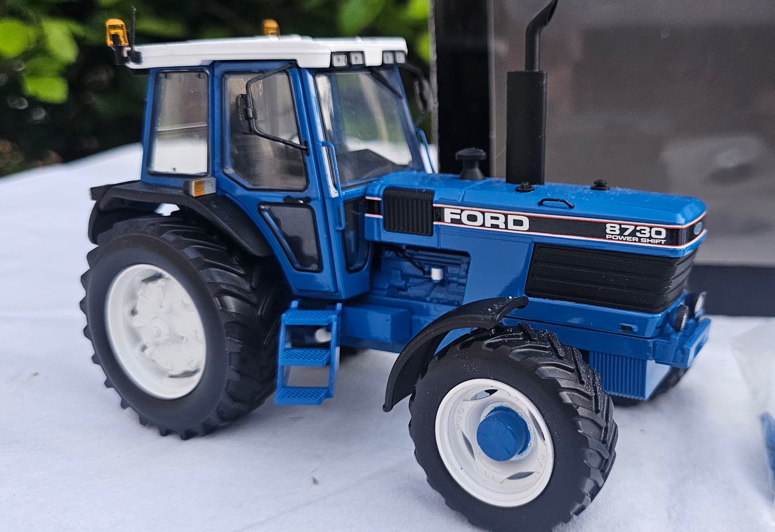 Marge Models Ford 8730 Power Shift Tractor Gen 2 1203