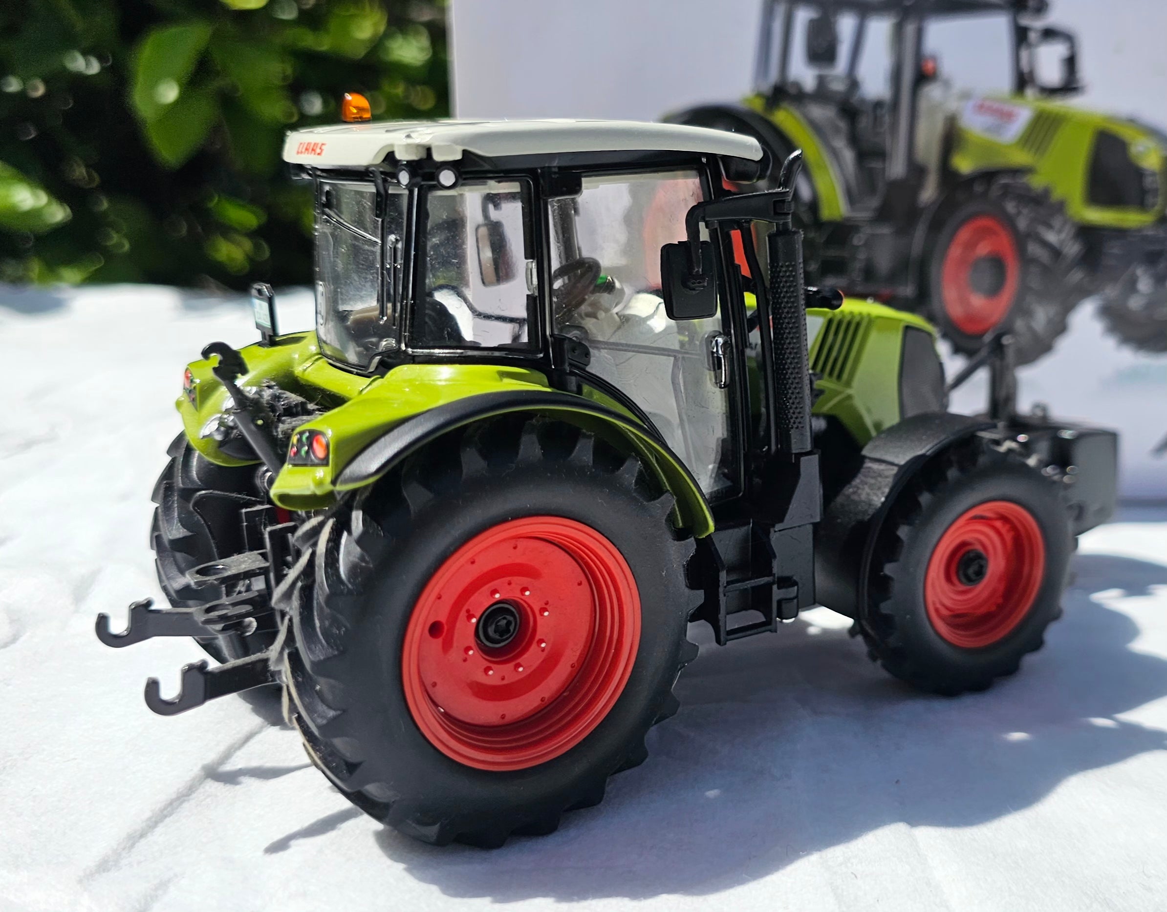 Wiking Claas Arion 420 Tractor