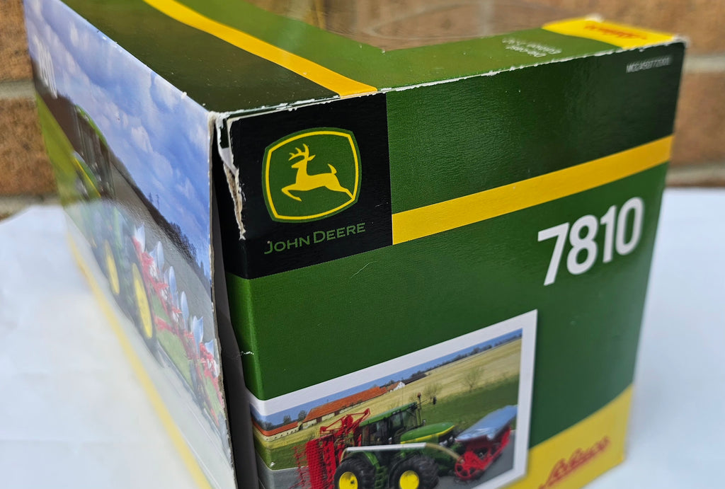 Schuco John Deere 7810 Tractor