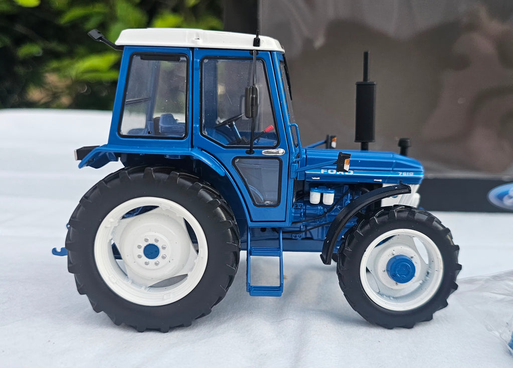 Marge Models Ford 7610 Tractor Gen 1 4WD 1102