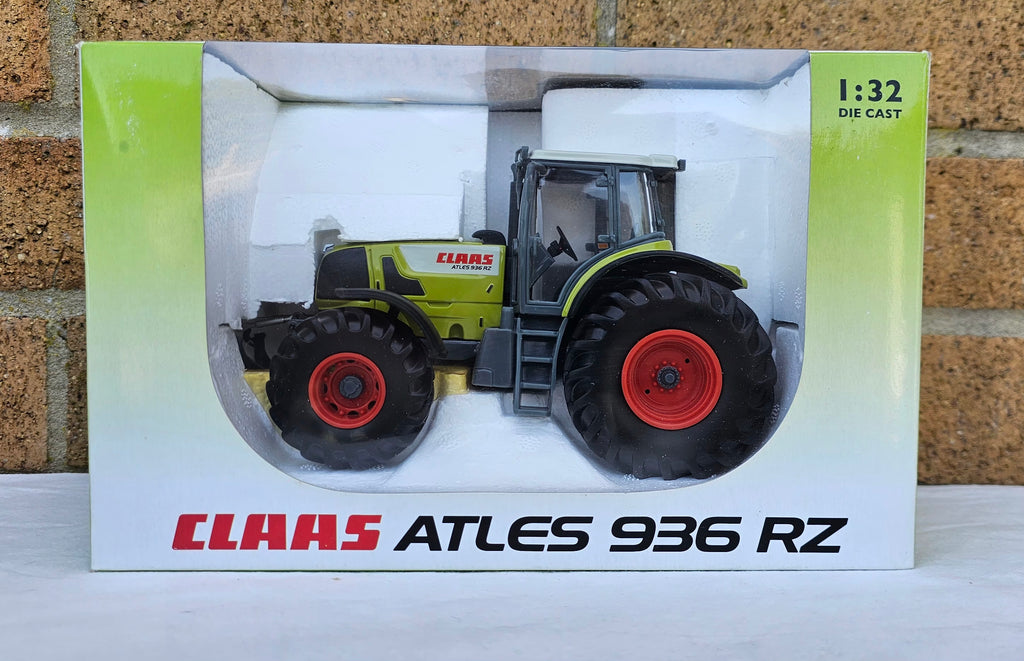 Universal Hobbies CLaas Atles 936 RZ Tractor