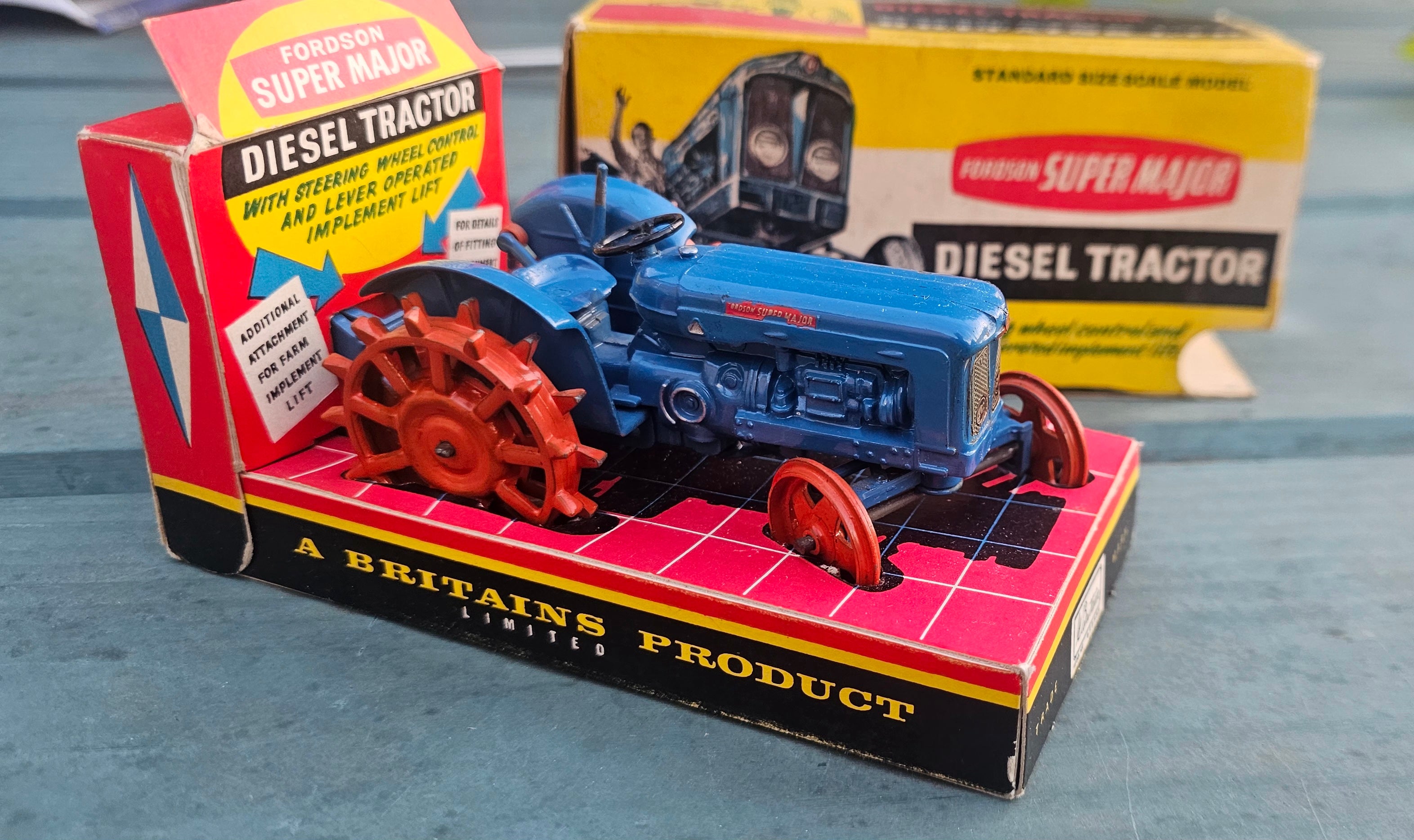 Britains Fordson 171F lug wheels