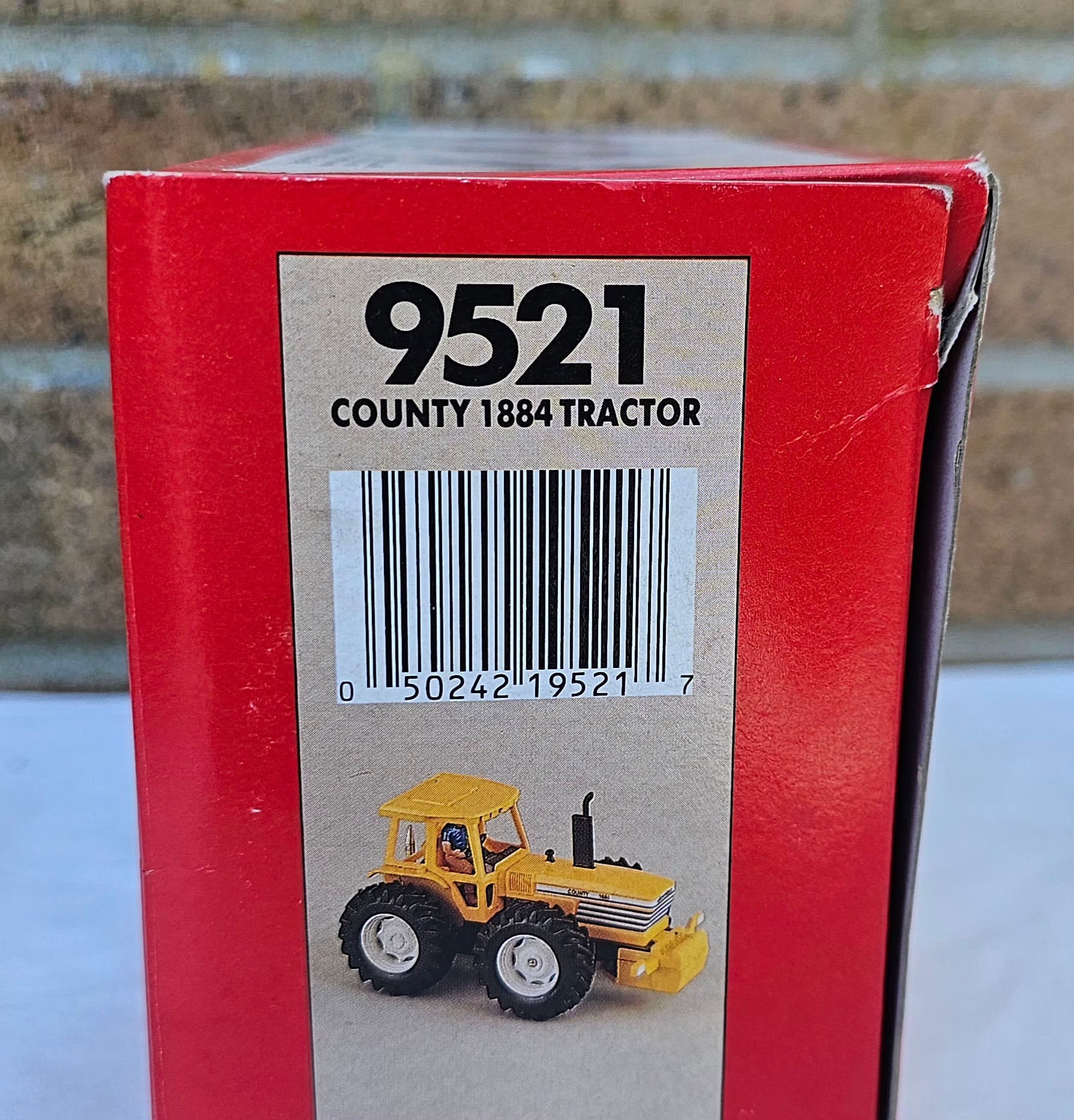 Britains County 1884 Tractor Yellow 9521