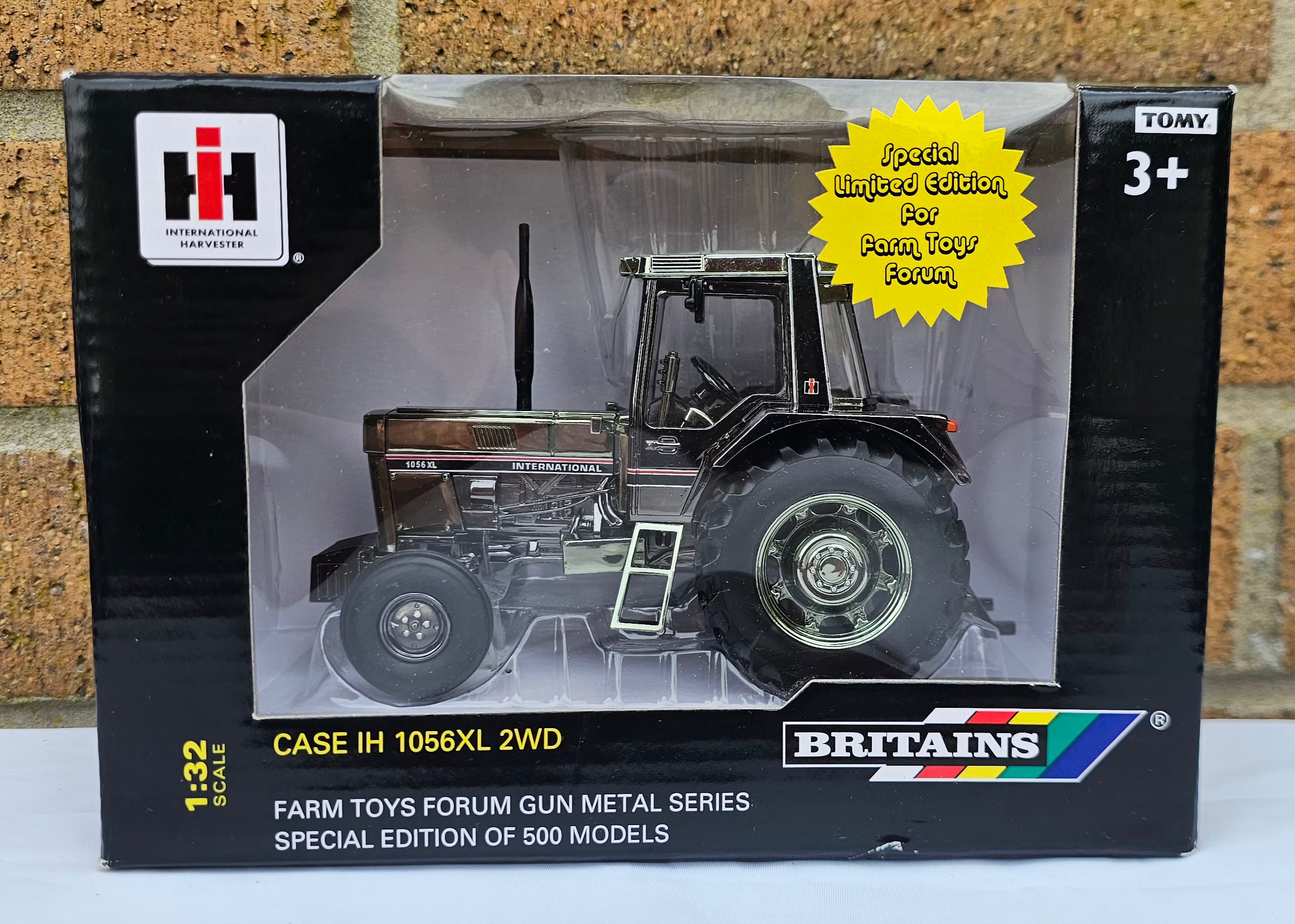 Britains Case IH International 1056XL Tractor 2WD Chrome Farm Toys Forum