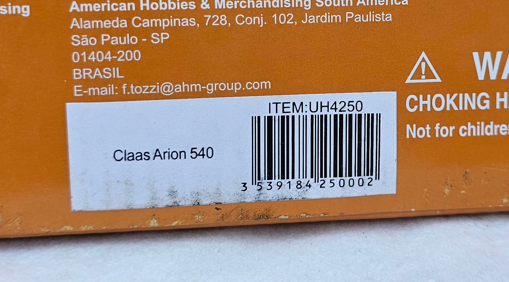 Universal Hobbies Claas Arion 540 Tractor UH4250