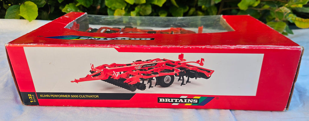Britains Kuhn Performer 5000 Cultivator 43108A1
