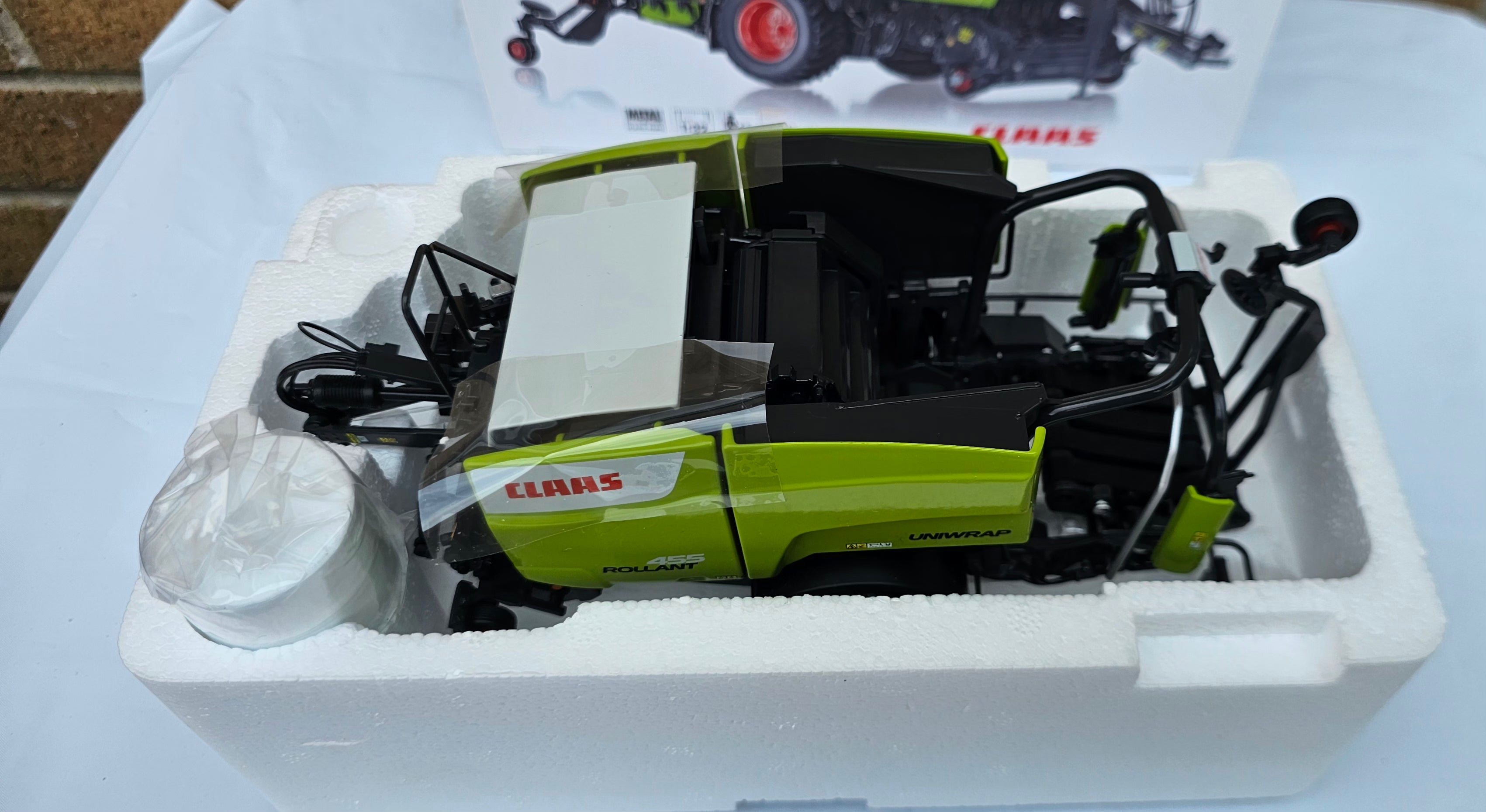 Wiking Claas Uniwrap Rollant 455