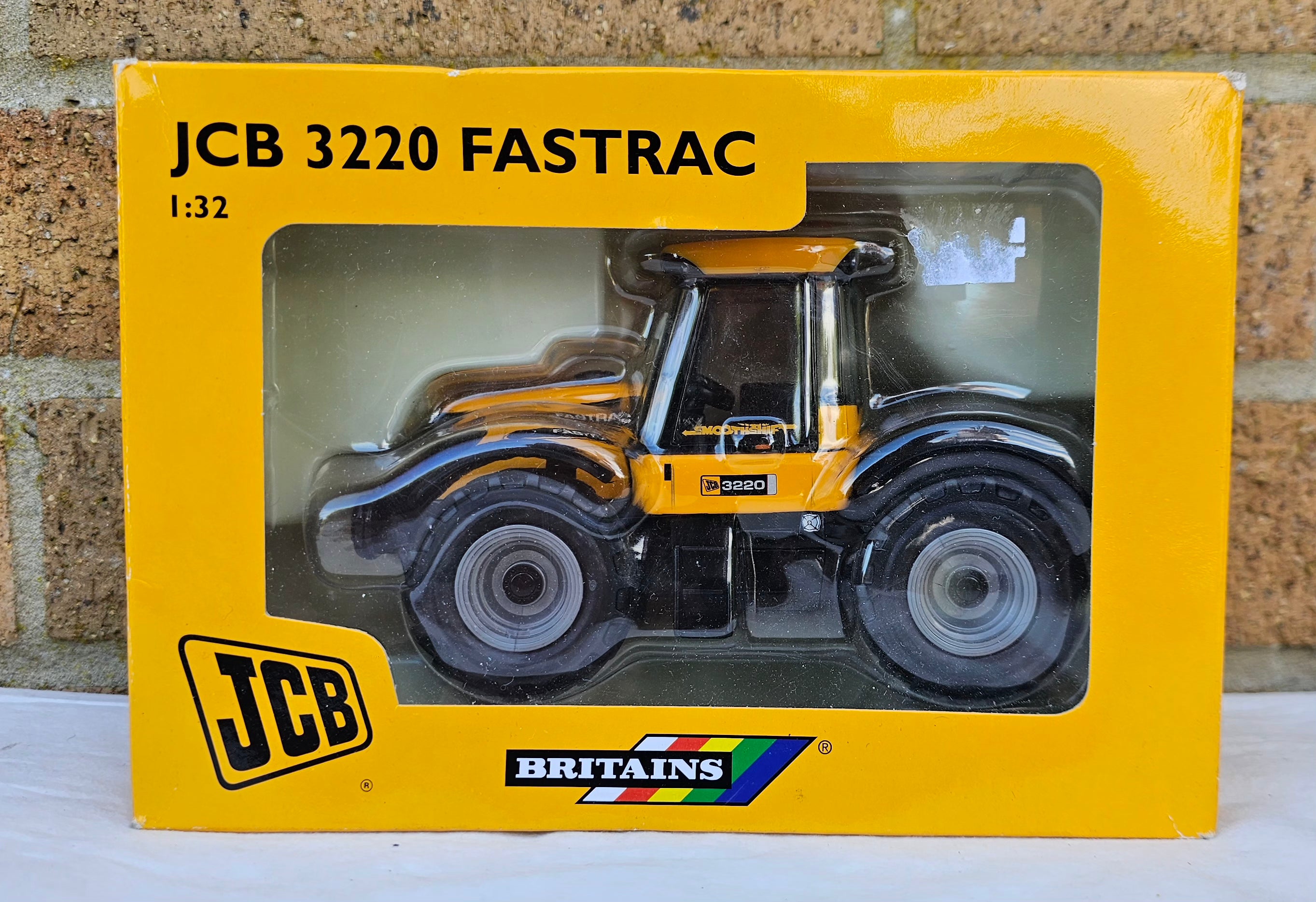 Britains JCB 3220 Fastrac Tractor 42019
