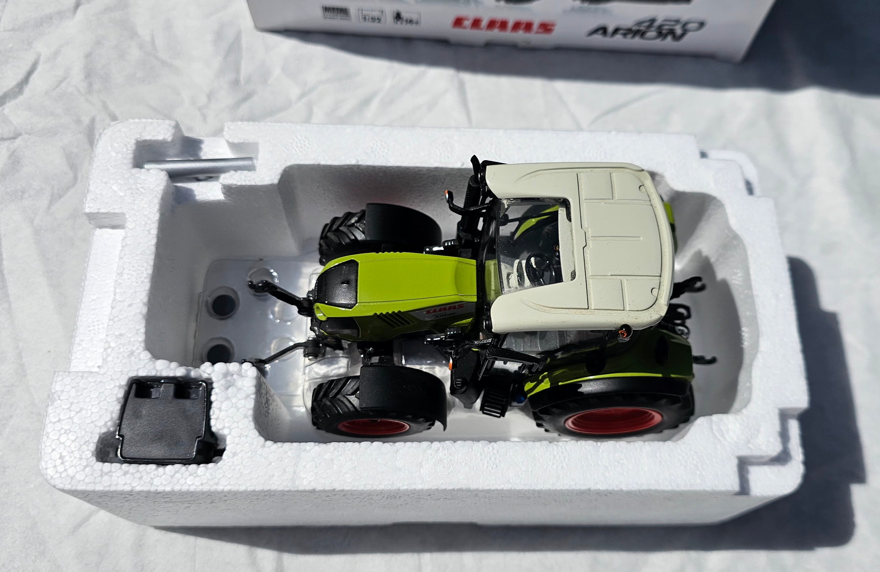 Wiking Claas Arion 420 Tractor