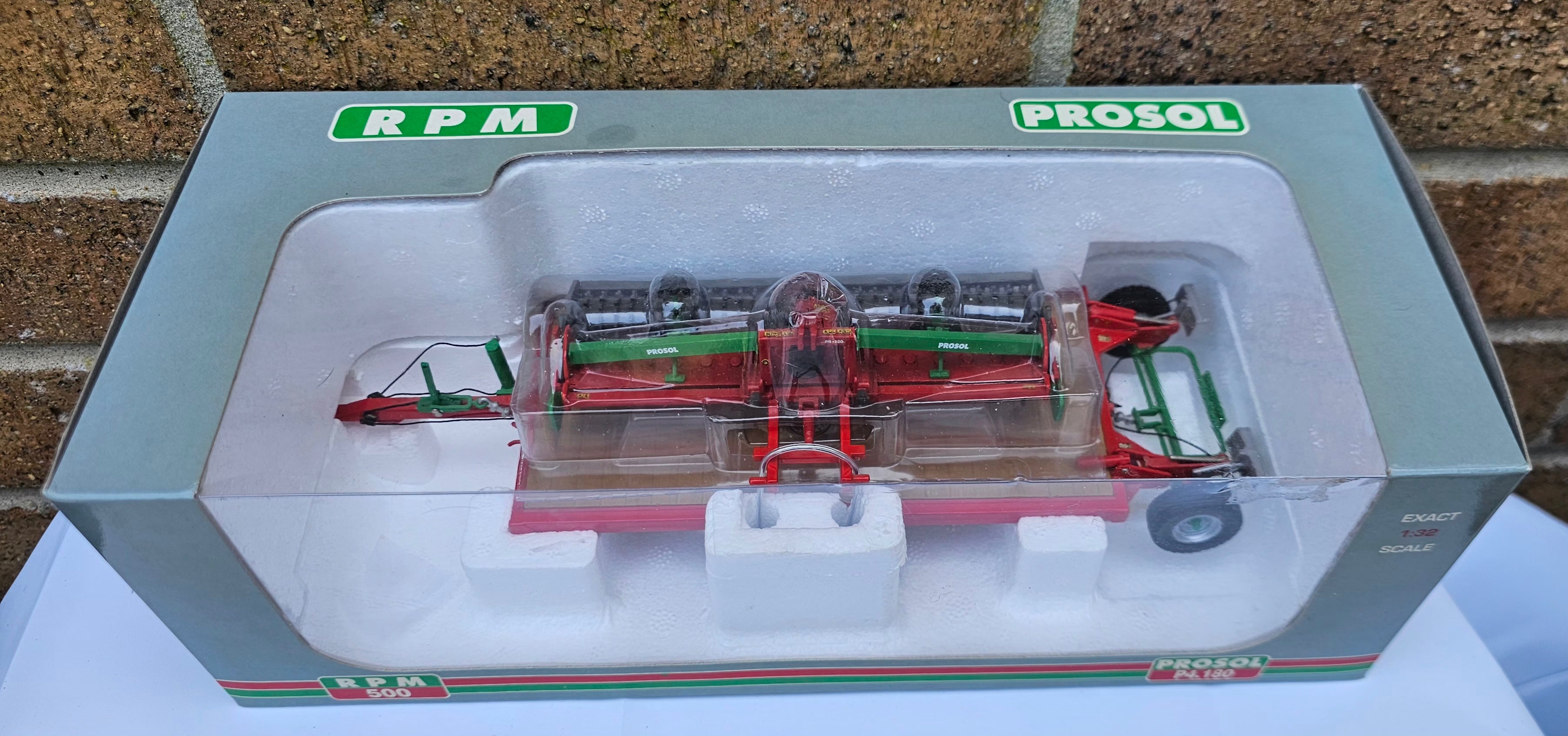 Universal Hobbies RPM 500 + P4.180 Prosol UH68109