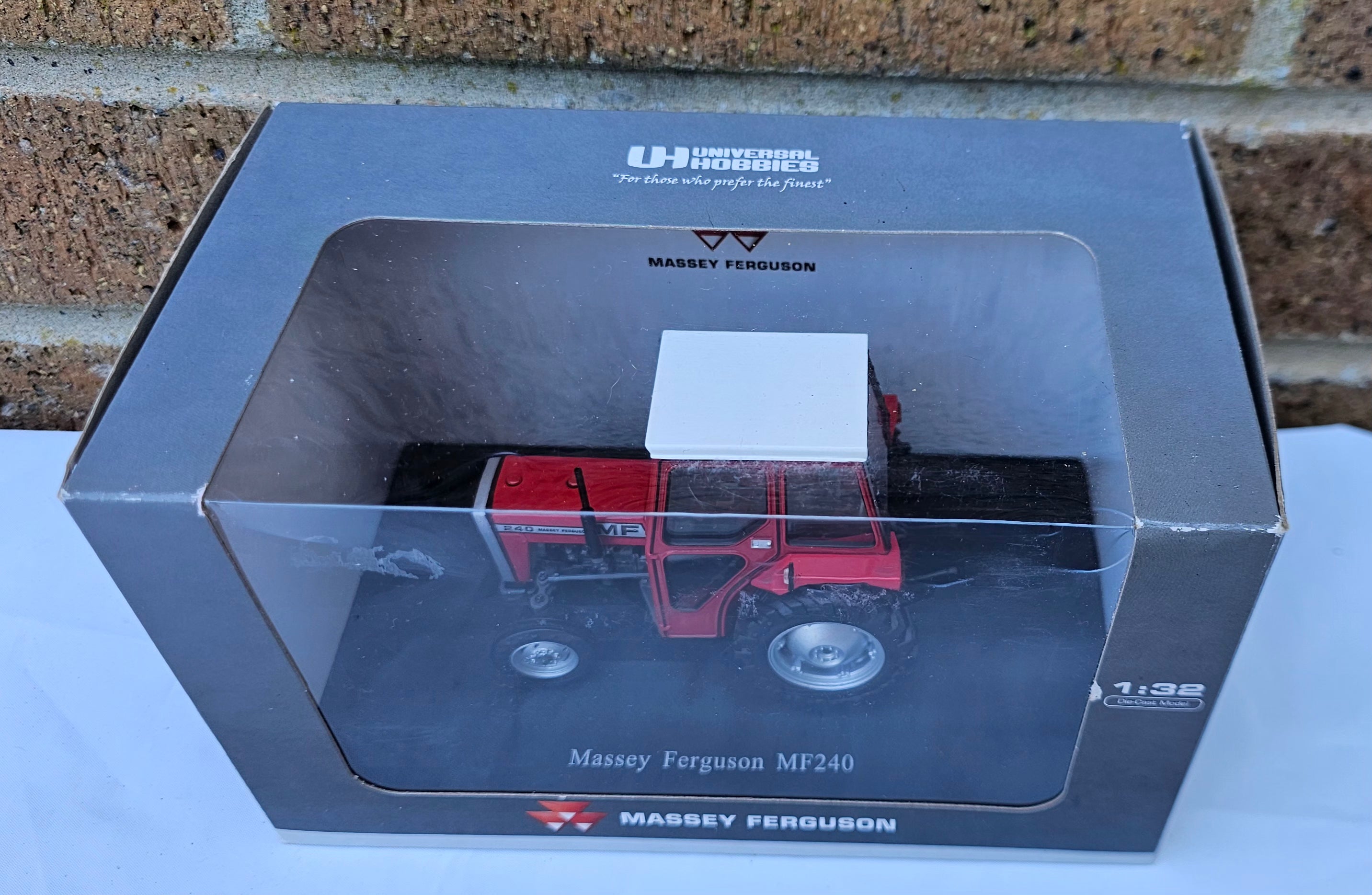 Universal Hobbies Massey Ferguson MF240 Tractor UH4051
