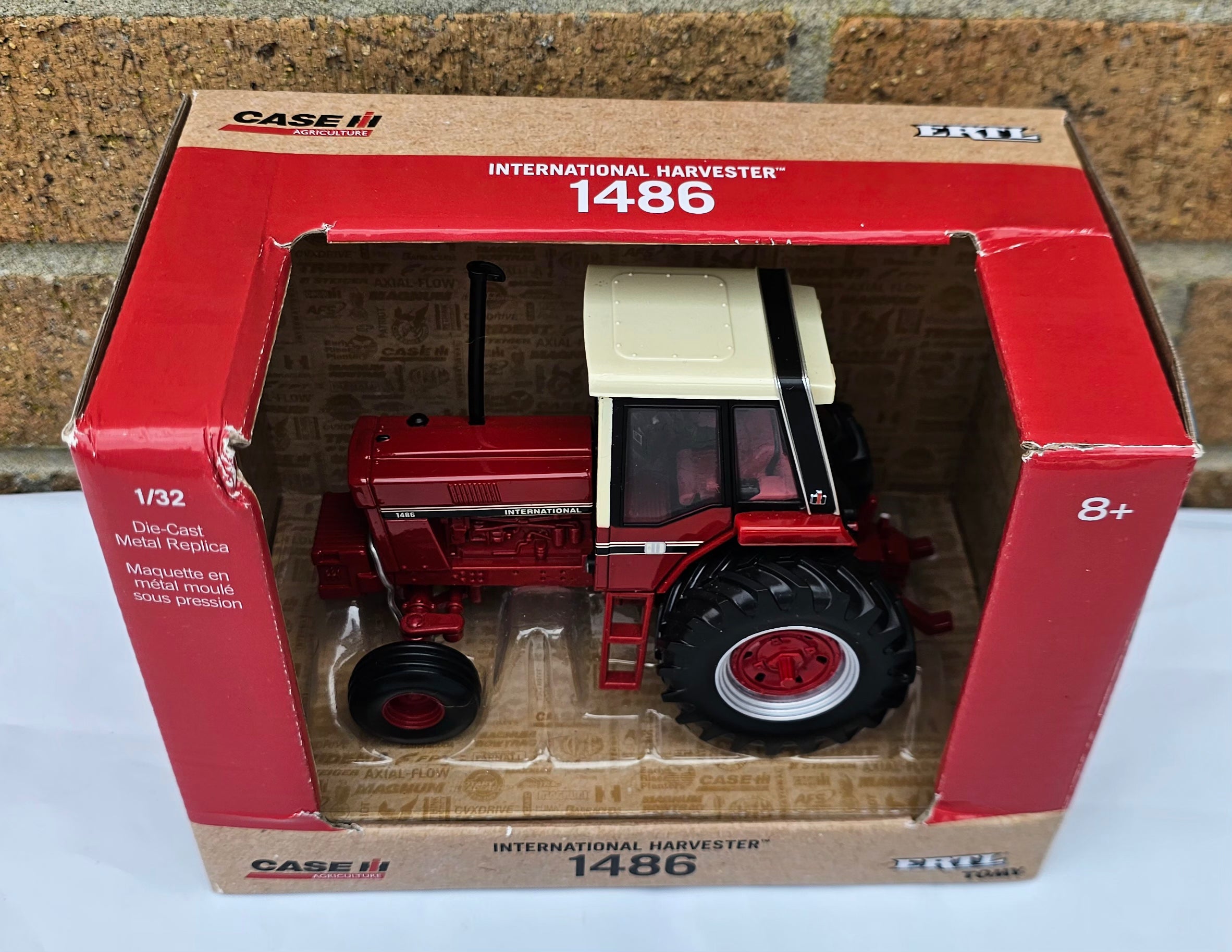 Ertl International Harvester IH Case 1486 Tractor
