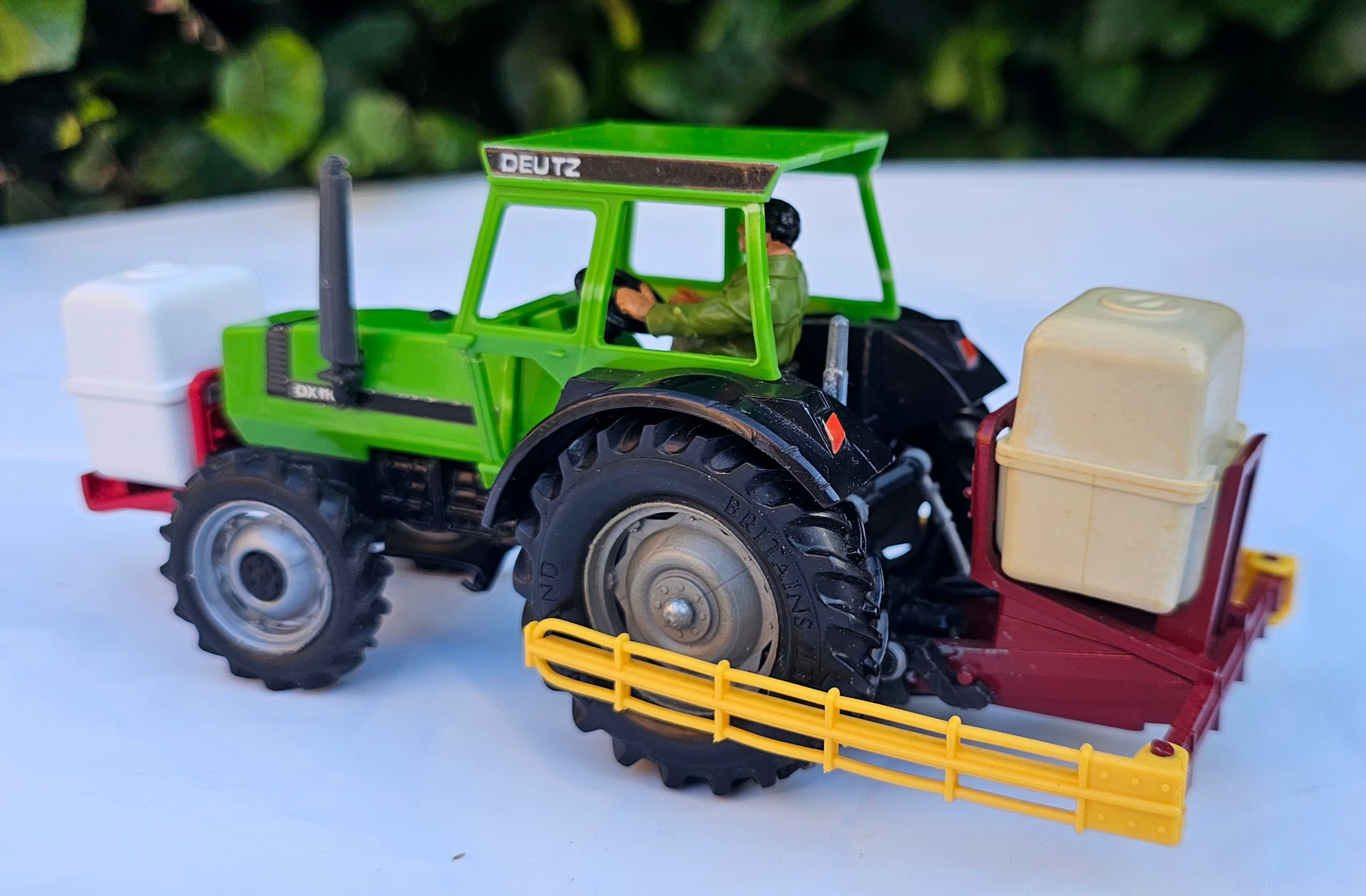 Britains Deutz-Fahr DX 110 Tractor & Sprayer Conversion