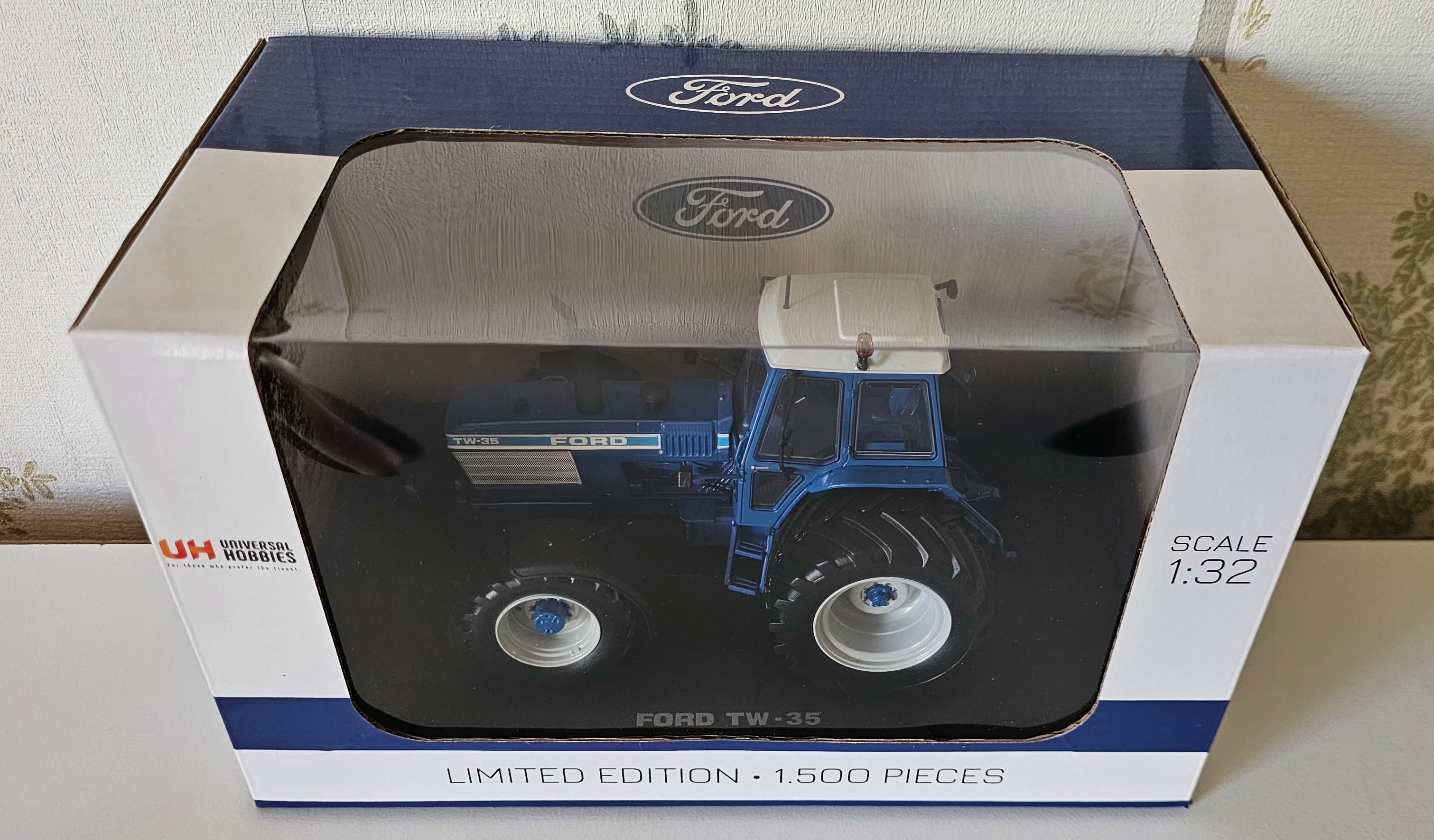 Universal Hobbies Ford TW35 Tractor With Floatation Wheels UH6431
