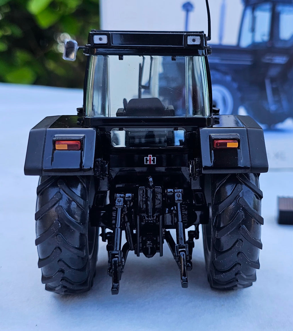 Schuco International Case 1455 XL Tractor