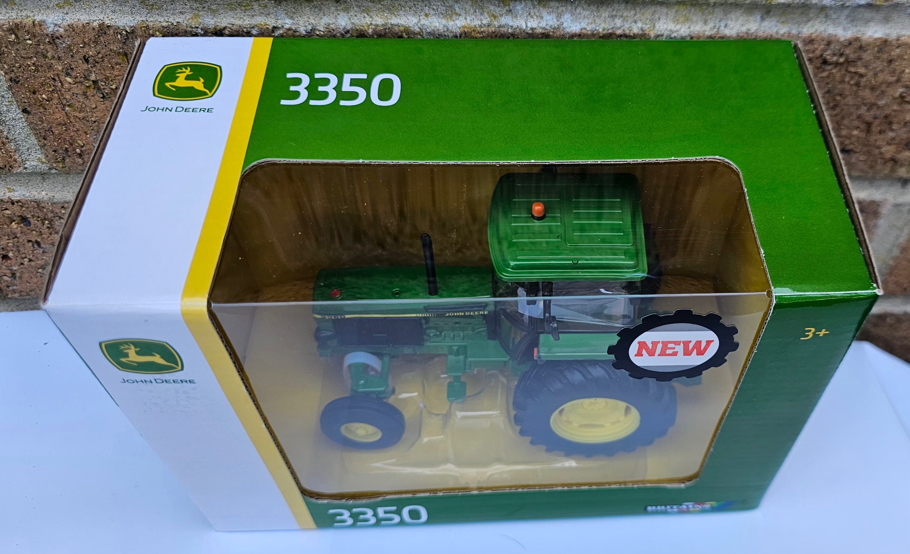 Britains John Deere 3350 Tractor 2wd 43326