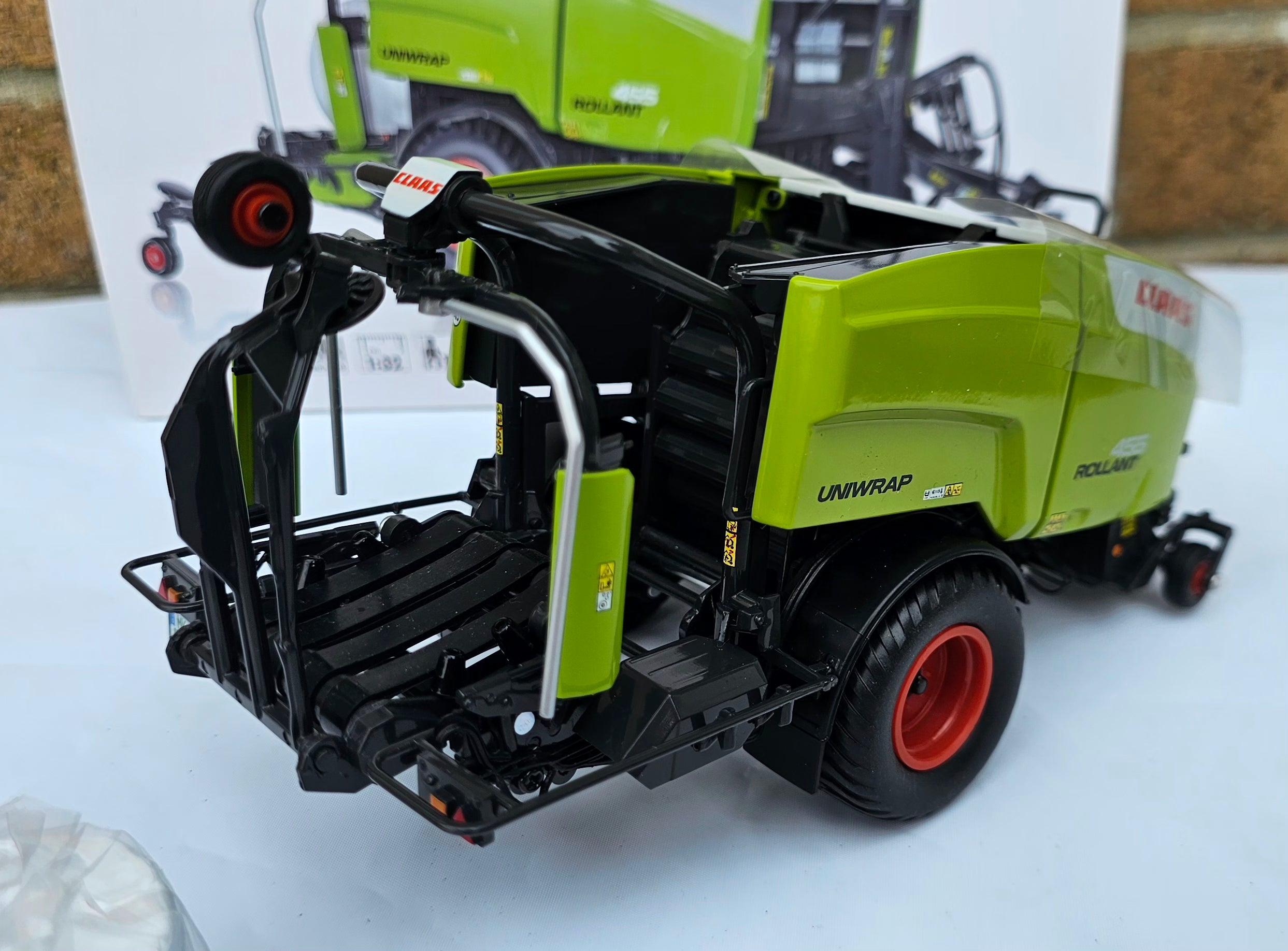 Wiking Claas Uniwrap Rollant 455