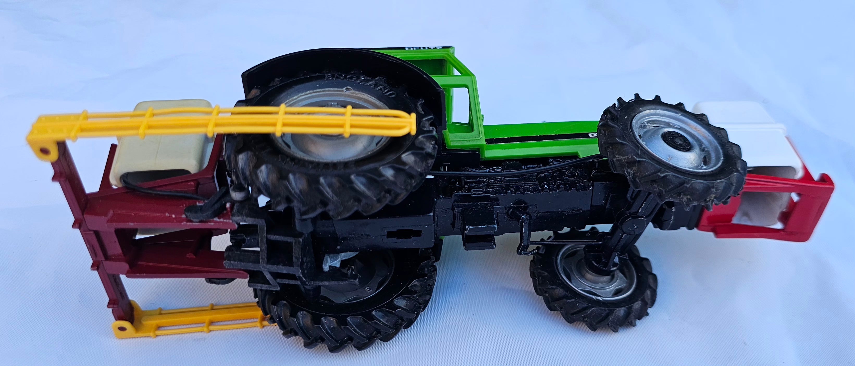 Britains Deutz-Fahr DX 110 Tractor & Sprayer Conversion