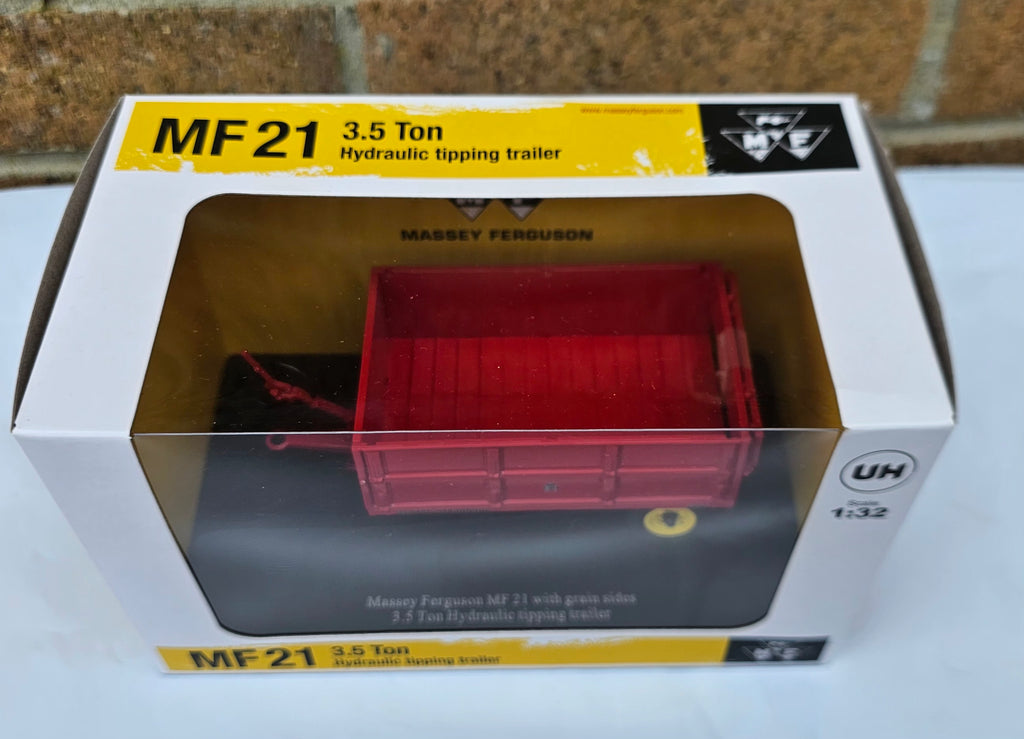 Universal Hobbies MF21 Massey Ferguson 3.5 Ton UH6242